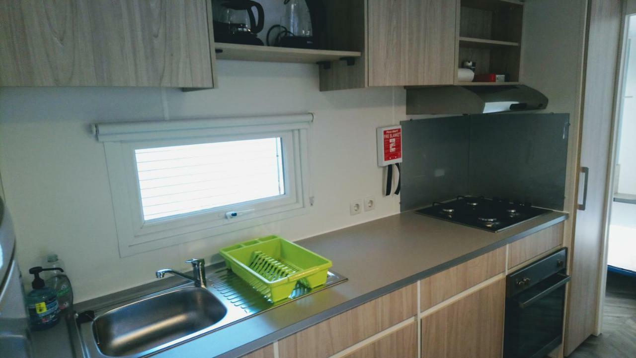 Superbe Mobil Home 6 Pers 300M De La Mer Saint-Brévin-les-Pins Kültér fotó